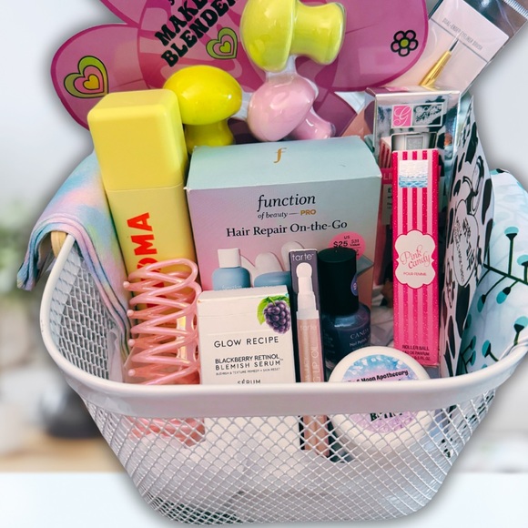 Beauty & Skincare Gift Box with Glow Recipe - Picture 3 of 5